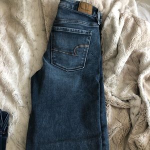 American Eagle high waisted jeans